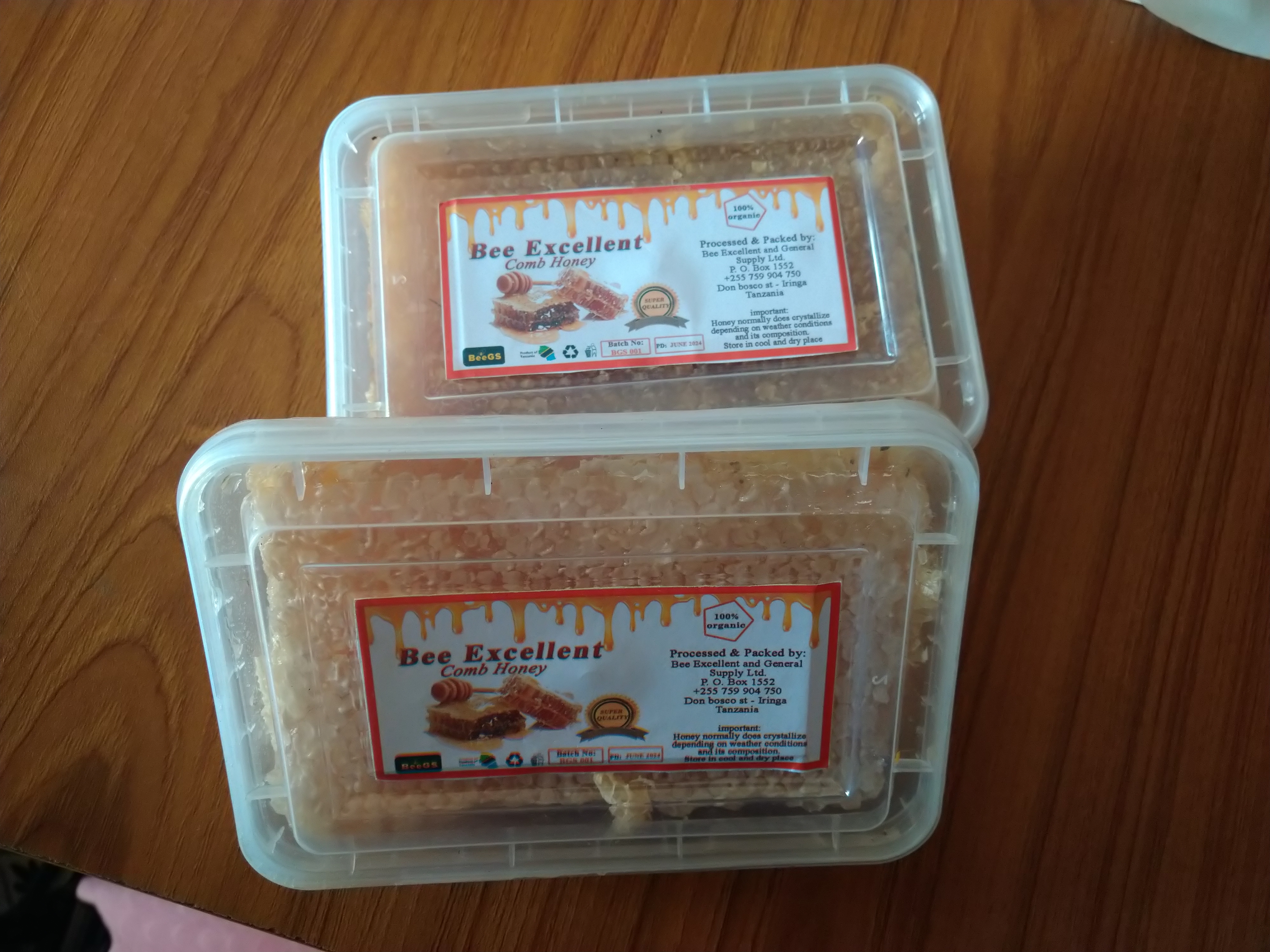 Comb honey(asali ya masega)